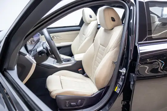 BMW-330e-2024