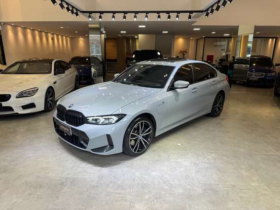 BMW-330e-2.0 16V TURBO HÍBRIDO M SPORT AUTOMÁTICO BMW-330e-2024