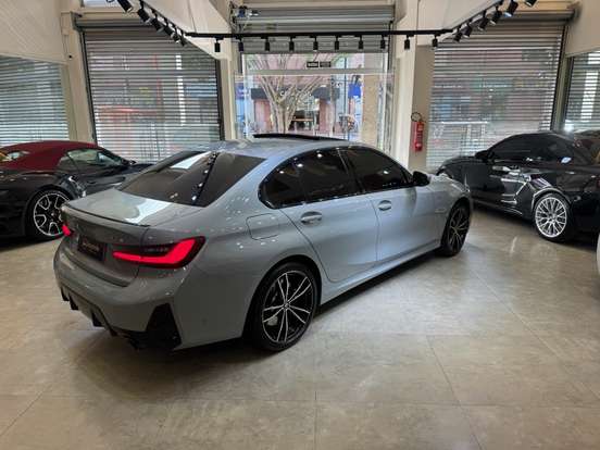 BMW-330e-2.0 16V TURBO HÍBRIDO M SPORT AUTOMÁTICO BMW-330e-2024