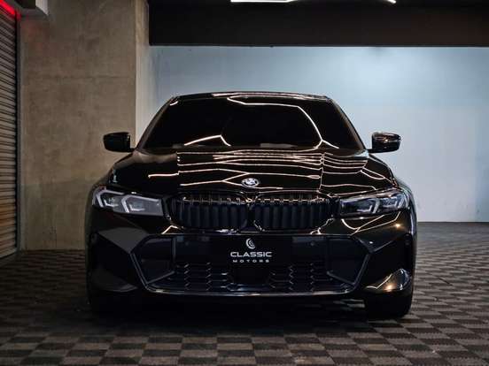 BMW-330e-2025