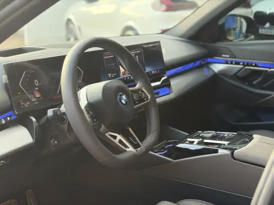 BMW-530e-2.0 TWINPOWER PHEV M SPORT AUTOMÁTICO BMW-530e-2024