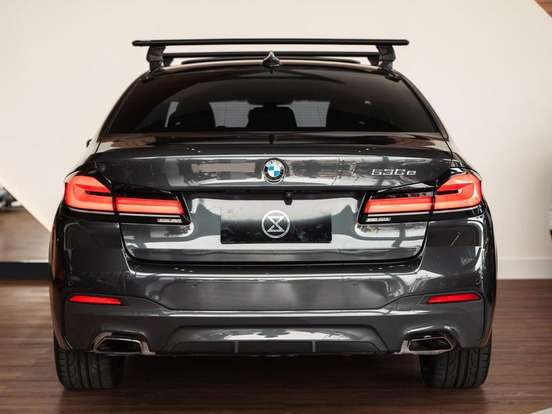 BMW-530e-2.0 16V TWINPOWER HÍBRIDO M SPORT AUTOMÁTICO BMW-530e-2021