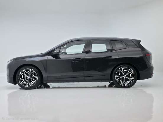 BMW-iX-2022