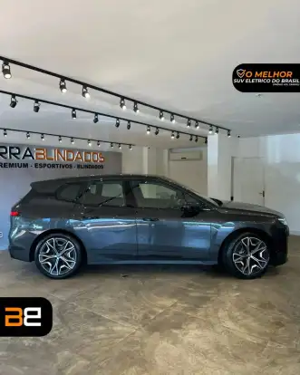 BMW-iX-2024