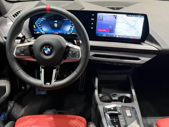 BMW-M 135i-2.0 16V TURBO GASOLINA XDRIVE STEPTRONIC BMW-M 135i-2025