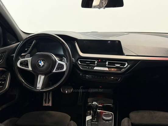 BMW-M 135i-2021