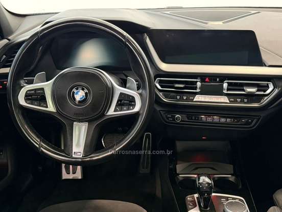 BMW-M 135i-2021