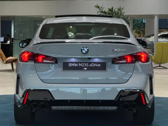 BMW-M 235i-2025