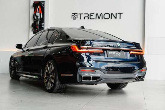 BMW-M 760Li-2019