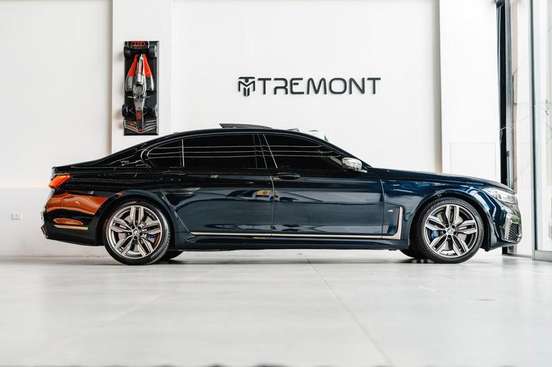 BMW-M 760Li-2019