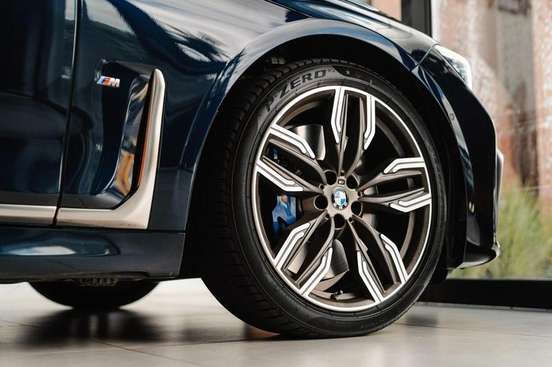 BMW-M 760Li-2019