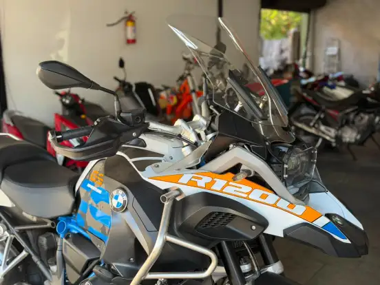 BMW-R 1200 GS ADVENTURE PREMIUM + RALLYE BMW-R 1200 GS ADVENTURE PREMIUM + RALLYE-2018