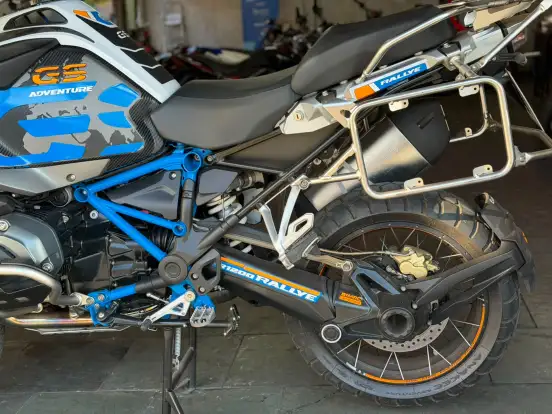 BMW-R 1200 GS ADVENTURE PREMIUM + RALLYE BMW-R 1200 GS ADVENTURE PREMIUM + RALLYE-2018