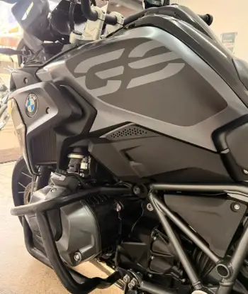 BMW-R 1250 GS PREMIUM TRIPLE BLACK-2023