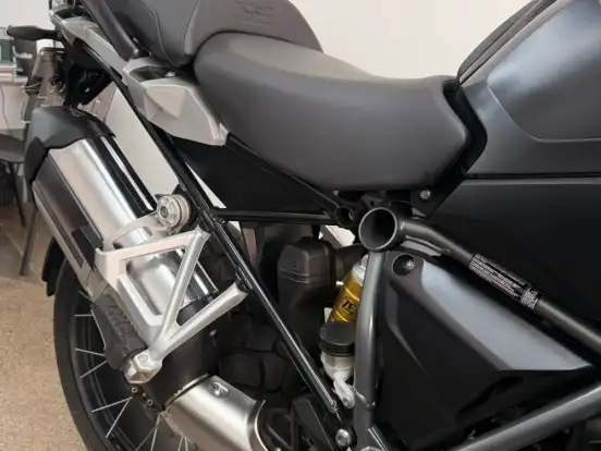 BMW-R 1250 GS PREMIUM TRIPLE BLACK BMW-R 1250 GS PREMIUM TRIPLE BLACK-2023