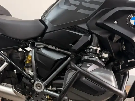 BMW-R 1250 GS PREMIUM TRIPLE BLACK BMW-R 1250 GS PREMIUM TRIPLE BLACK-2023