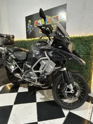 BMW R 1250 RT TRIPLE BLACK 