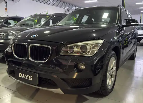 BMW-X1-2.0 16V GASOLINA SDRIVE18I TOP 4P AUTOMÁTICO BMW-X1-2013