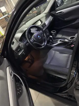 BMW-X1-2.0 16V GASOLINA SDRIVE18I TOP 4P AUTOMÁTICO BMW-X1-2013