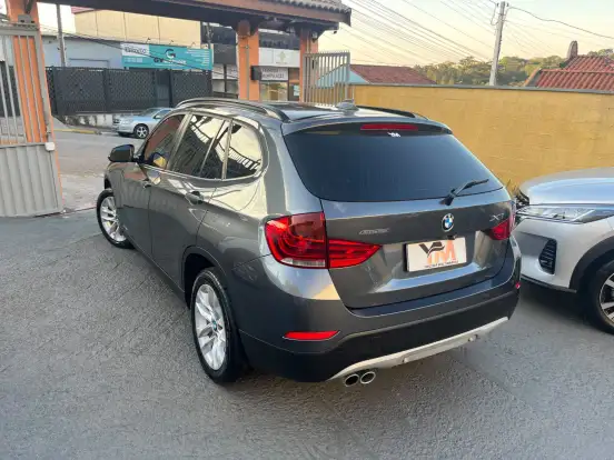 BMW-X1-2015
