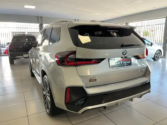 BMW-X1-2023