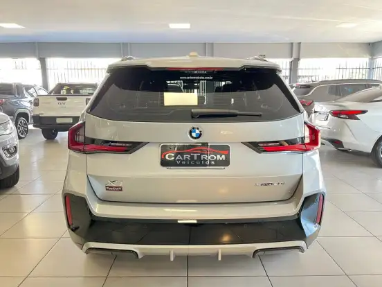 BMW-X1-2023