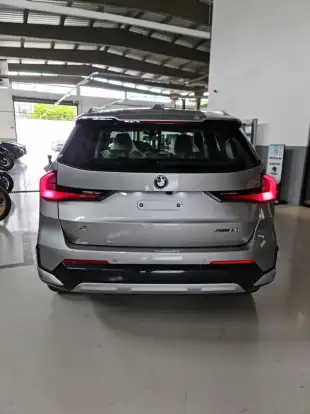 BMW-X1-2.0 16V TURBO GASOLINA SDRIVE20I X-LINE STEPTRONIC BMW-X1-2025