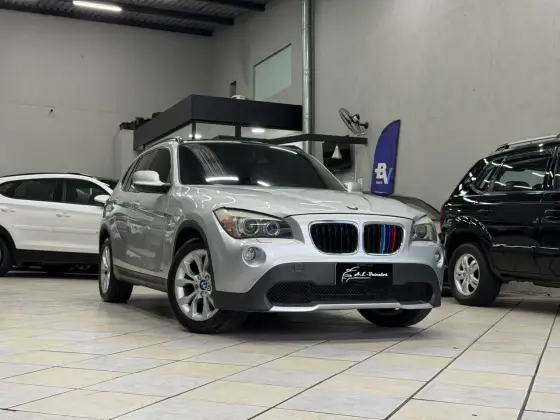 BMW X1 2.0 18I TOP 4X2 24V Gasolina 4P Automático