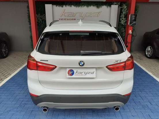 BMW-X1-2.0 16V TURBO ACTIVEFLEX SDRIVE20I 4P AUTOMÁTICO BMW-X1-2017