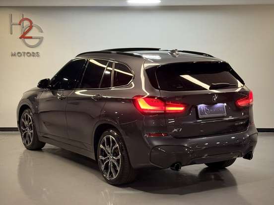 BMW-X1-2022