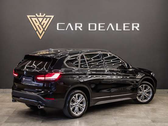 BMW-X1-2.0 16V TURBO ACTIVEFLEX SDRIVE20I X-LINE 4P AUTOMÁTICO BMW-X1-2021