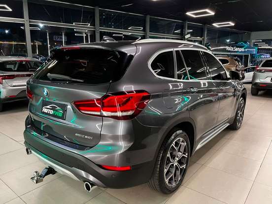 BMW-X1-2021