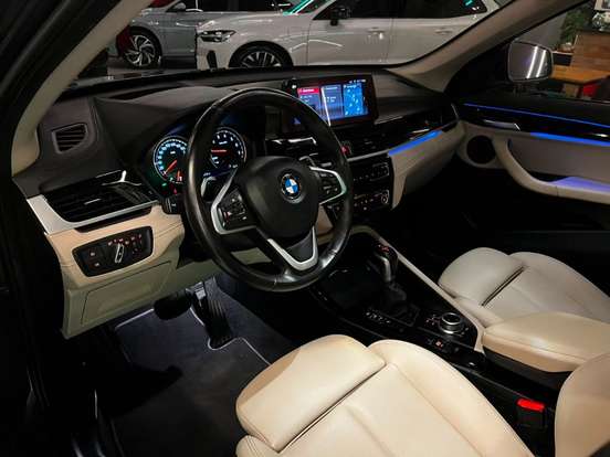 BMW-X1-2.0 16V TURBO ACTIVEFLEX SDRIVE20I X-LINE 4P AUTOMÁTICO BMW-X1-2021