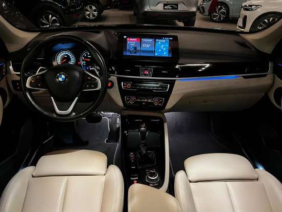 BMW-X1-2021