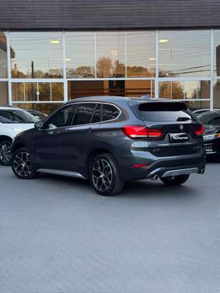 BMW-X1-2021