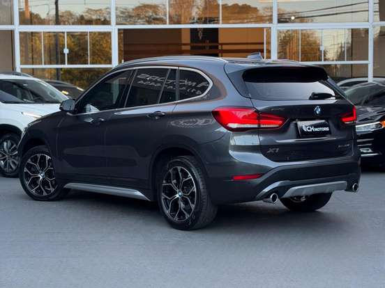 BMW-X1-2.0 16V TURBO ACTIVEFLEX SDRIVE20I X-LINE 4P AUTOMÁTICO BMW-X1-2021