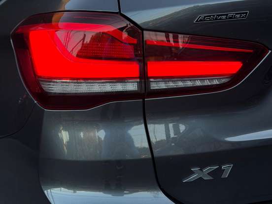 BMW-X1-2.0 16V TURBO ACTIVEFLEX SDRIVE20I X-LINE 4P AUTOMÁTICO BMW-X1-2021
