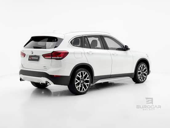 BMW-X1-2022