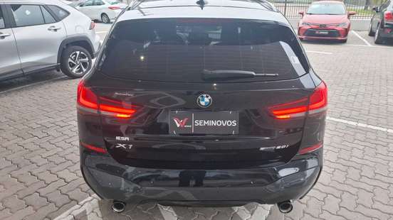 BMW-X1-2022