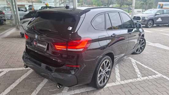 BMW-X1-2022