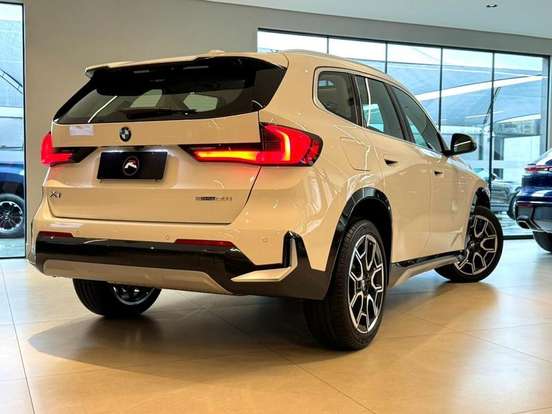 BMW-X1-2.0 16V TURBO GASOLINA SDRIVE20I X-LINE STEPTRONIC BMW-X1-2023