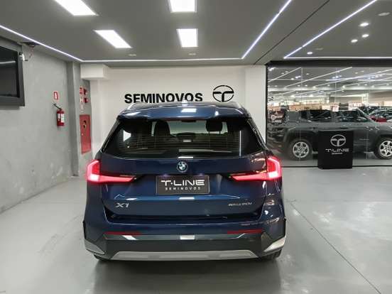 BMW-X1-2024