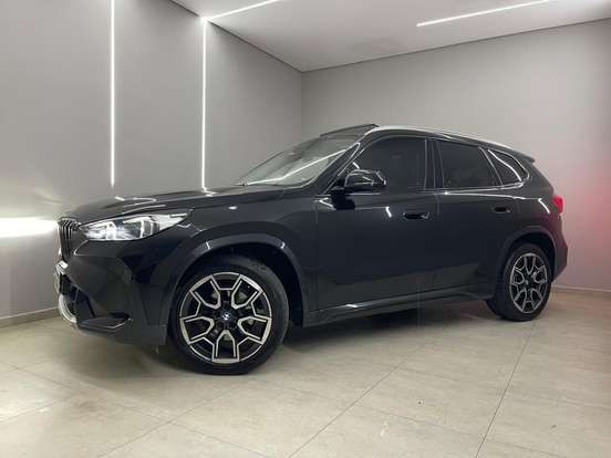 BMW-X1-2023