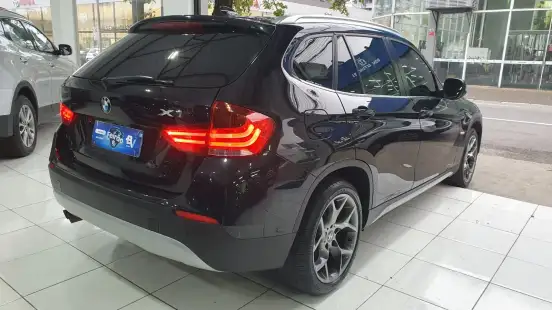 BMW-X1-3.0 24V GASOLINA XDRIVE28I 4P AUTOMÁTICO BMW-X1-2011