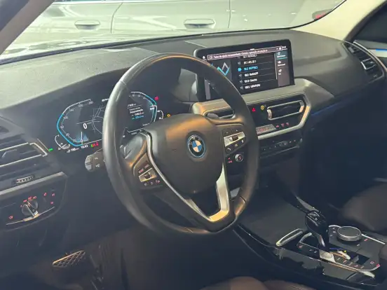 BMW-X3-2022