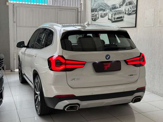 BMW-X3-2022