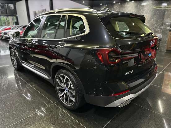 BMW-X3-2022