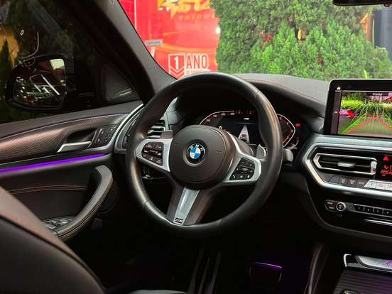 BMW-X4-2023