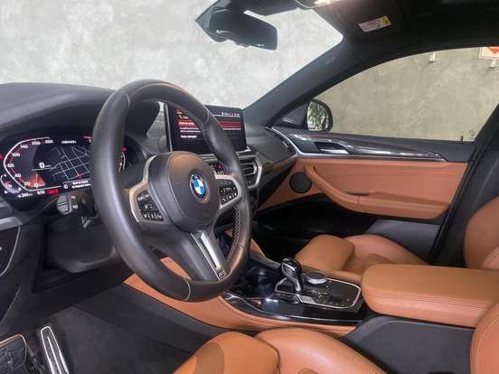 BMW-X4-2022