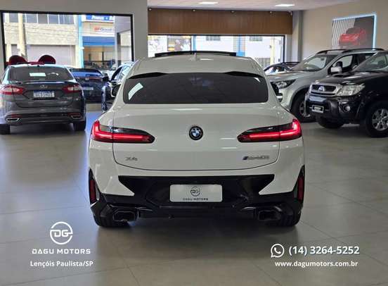 BMW-X4-2024